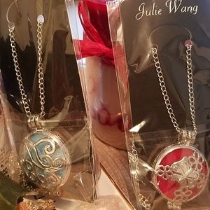 🌺NEW🌹Essential oil 🌺🌹necklace bundle.🌺🌹